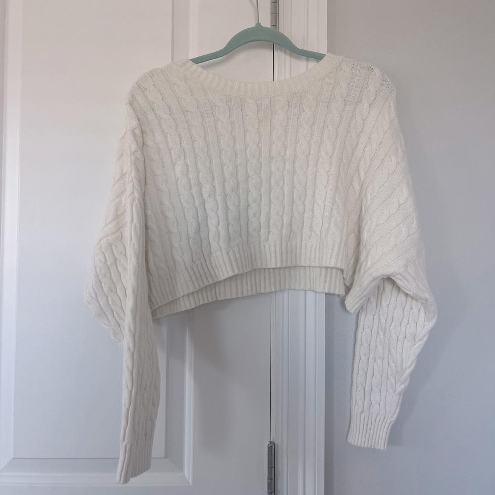 White knit sweater, cropped, M